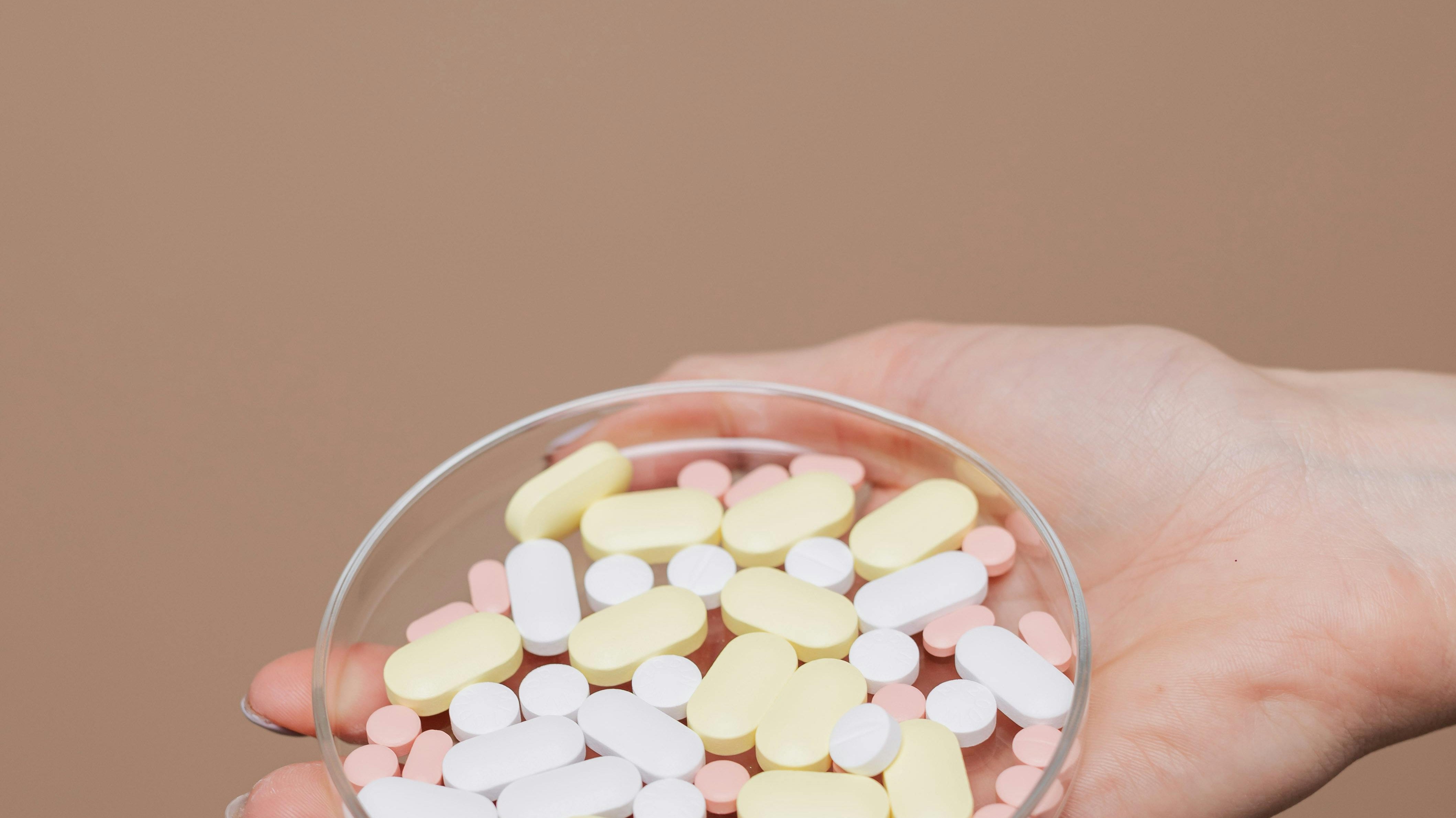 My Menopause-Easing Supplement Routine (as a woman in her 40s)